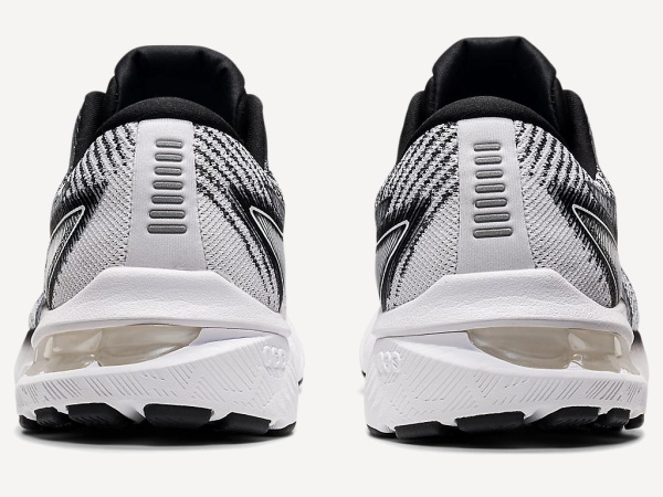 Кроссовки GT-2000 10 M (RU 42.5 EU 43.5 US 9.5 СМ 27.5; white/black)